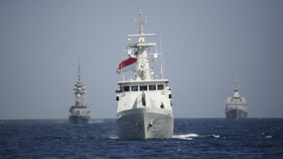 TNI AL Bersama Kapal Perang Singapura Berhasil Tenggelamkan Kapal Musuh di Perairan Natuna