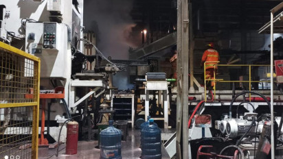 Kebakaran Terjadi di PT Indospring Plant 2 Gresik, Ini Objek yang Terbakar