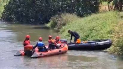 Terseret Arus, Bocah 12 Tahun yang Tenggelam di Sungai Kali Mas Belum DItemukan