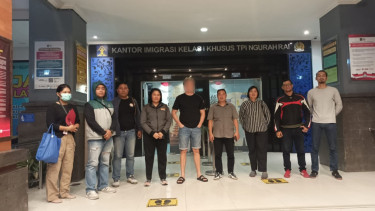 Imigrasi Ngurah Rai Bali Amankan Buronan Interpol Kasus Penipuan dan Kriminal Asal Rusia