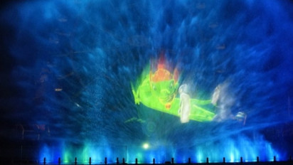 Keren, Cerita Rakyat Baruklinting Di Bawakan Lewat Seni Laser