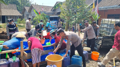 Sumur Bor Mulai Mengering, Warga Getasan Bergantung pada Droping Air
