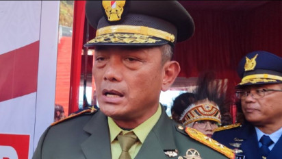 Pangdam:  Lima Pucuk Senpi Rakitan Disita dari Markas KKB Alguru