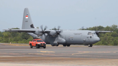 Latihan Navigasi, Alutsista Baru TNI AU Pesawat C-130j Super Hercules A-1343 Singgah di Tanjungpinang