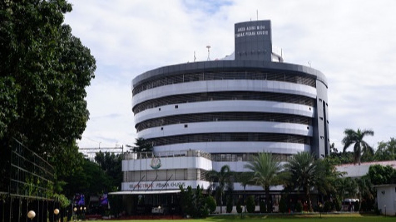 2 Tersangka Korupsi BTS Kominfo Segera Disidang, Kejagung Serahkan Berkas ke PN Tipikor
            - galeri foto