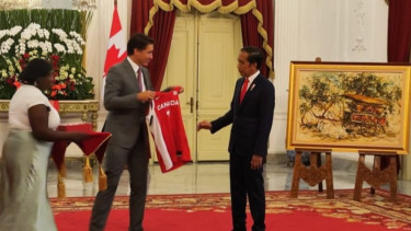 Momen Jokowi Terima Kunjungan PM Kanada Justin Trudeau di Istana Merdeka