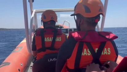 Kapal Ikan Tenggelam Diterjang Ombak di Perairan Banyuwangi, 4 Tewas 3 Hilang