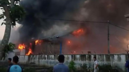 Kebakaran Pabrik Rokok Ikiae Tegalsari Kepanjen Diduga Akibat Korsleting Listrik