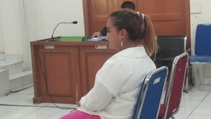 Tiktoker Lina Mukherjee Dituntut 2 Tahun Penjara Terkait Makan Kriuk Babi Sambil Membaca 'Bismillah'