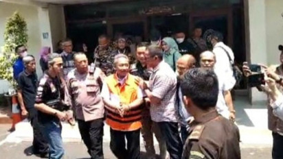 Wali Kota Bandung Nonaktif Yana Mulyana Didakwa Terima Suap Rp400 Juta