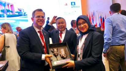 Hadiri Pengukuhan Geopark Ijen sebagai UNESCO Global Geopark, Bupati Ipuk : Dorong Banyuwangi di Kancah International