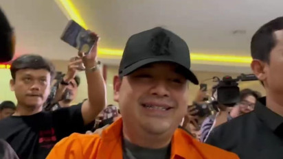 Dito Mahendra Umbar Senyum Saat Digiring ke Bareskrim Polri, Ancam Bongkar Kasus yang Membelitnya