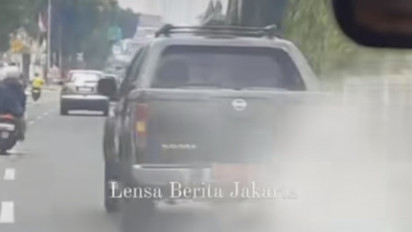 Viral Mobil Plat Merah Ngebul Sebabkan Polusi Udara, Polisi: Punya Pemprov DKI Jakarta