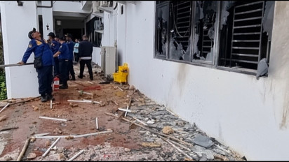 Kantor BP Batam Mencekam, Bangunan Porak-poranda Akibat Ricuh Aksi Tolak Relokasi Rempang