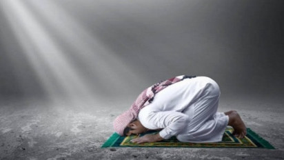 Bolehkah Berdoa saat Sujud dalam Shalat? Buya Yahya Tegaskan Dua Aturan Penting Berikut Ini