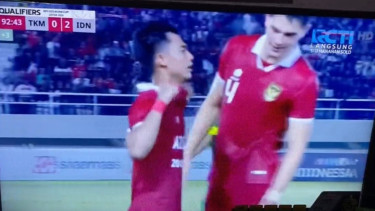Momen Lucu Elkan Baggott Kepo dengan Selebrasi Pratama Arhan untuk Azizah Salsha di Laga Timnas Indonesia U-23 dan Turkmenistan