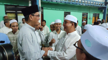 Anies Baswedan Silaturahmi ke Ponpes Darrut Tauhid Purworejo, Mohon Nasehat dari KH Toifur Mawardi