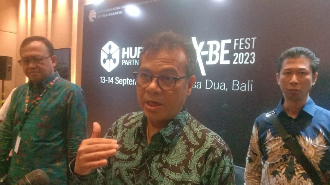 Heboh Produksi Film Porno, Kominfo Blokir 1,2 Juta Konten Pornografi 
            - galeri foto