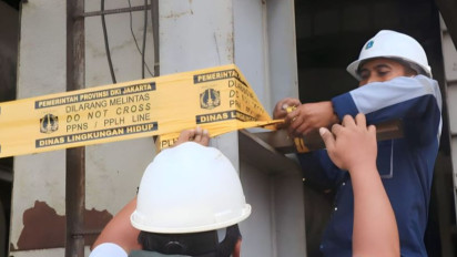 Tak Sesuai Standar, Dinas Lingkungan Hidup DKI Segel Cerobong Pabrik Baja di Jaktim