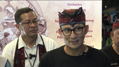 Sandiaga Uno Membalas Pantun yang Dilontarkan Sekjen PDIP Hasto Kristiyanto