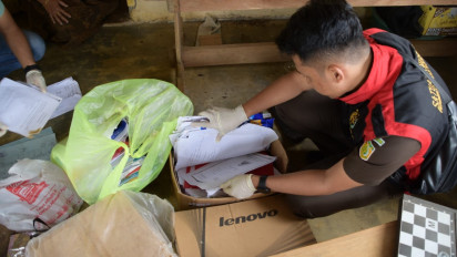 Geledah Kantor BPN Luwu Timur, Kejari Sita Puluhan Sertifikat Tanah, Kajari : Jangan Coba Gagalkan !