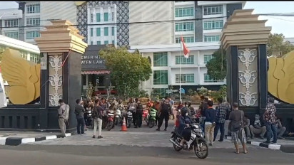 KPK Kembali Geledah Gedung Pemkab Lamongan Usai Sebelumnya Geledah Rumah Dinas Bupati