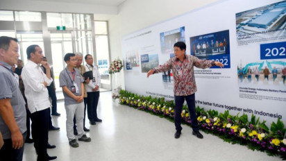 Jokowi Kunjungi Pabrik Baterai Hyundai di Karawang, Dorong Penggunaan Kendaraan Listrik