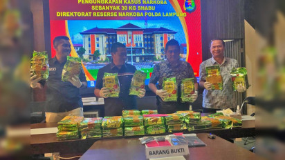 Polda Lampung Gagalkan Pengiriman 30 Kg Sabu dari Medan ke Tangerang oleh Kurir Aceh