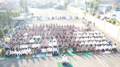 Kemarau Berkepanjangan, Polres dan Pemkab Lahat Gelar Sholat Istisqa