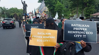 Warga Solo Gelar Aksi Unjuk Rasa Desak Jokowi Batalkan Proyek Rempang Eco City
