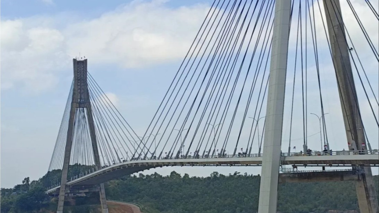 Kekuatan Asing di Konflik Rempang, Devide et Impera Ala Belanda? Maju Mundur Sejak Era BJ Habibie
            - galeri foto