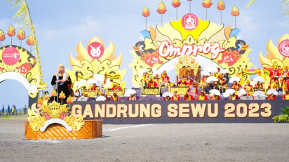 Gubernur Jawa Timur Hadiri Festival Gandrung Sewu 2023 di Pantai Boom Kabupaten Banyuwangi