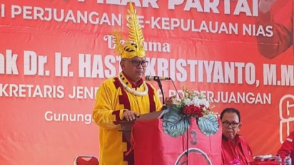 Hasto Sebut Persamaan Ganjar Pranowo dan Jokowi: Lahir Dari Kalangan Biasa 