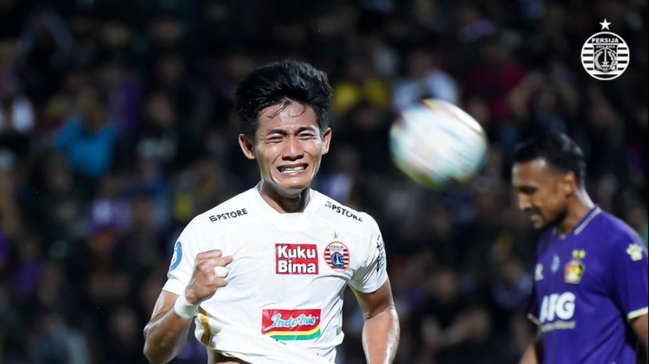 Hasil Liga 1: Persija Jakarta Putus Catatan Tak Pernah Menang di 5 Laga Seusai Kalahkan Persik Kediri
            - galeri foto