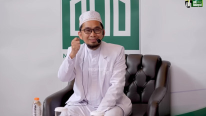 Jangan Pernah Pelit ke Orang Ini, Langsung Beri Sedekah Terbaik dan Minta Doa Mustajab Kata Ustaz Adi Hidayat