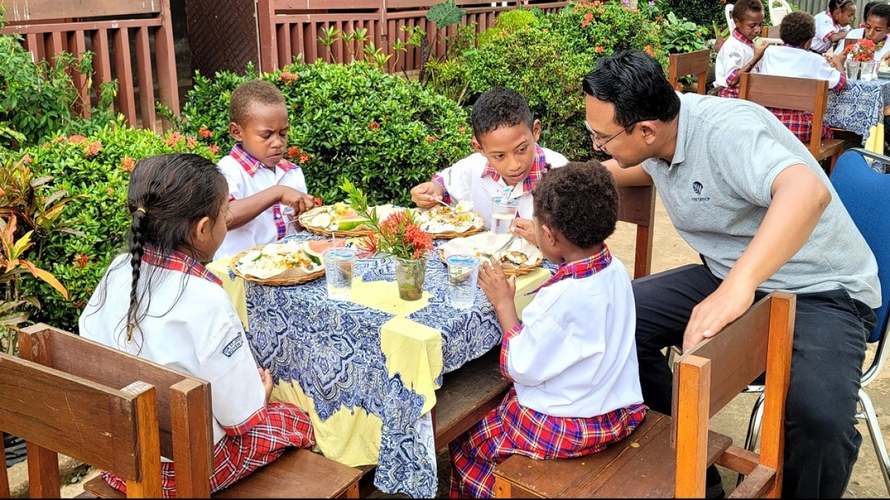TSE Group Jalin Kasih dan Kebersamaan dalam Satu Meja Makan
            - galeri foto