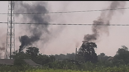 Warga Desa Tropodo Krian Sidoarjo Keluhkan Pembakaran Pengorengan Tahu yang Membuat Polusi Udara