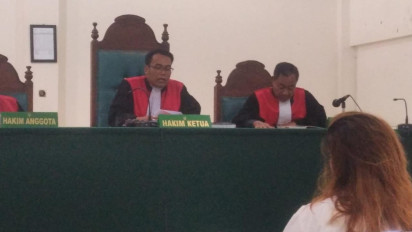 Tok! Terdakwa Makan Kriuk Babi Lina Mukherjee Divonis 2 Tahun Penjara