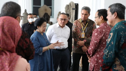 Momen Saat Megawati Datangi Museum Nasional yang Kebakaran