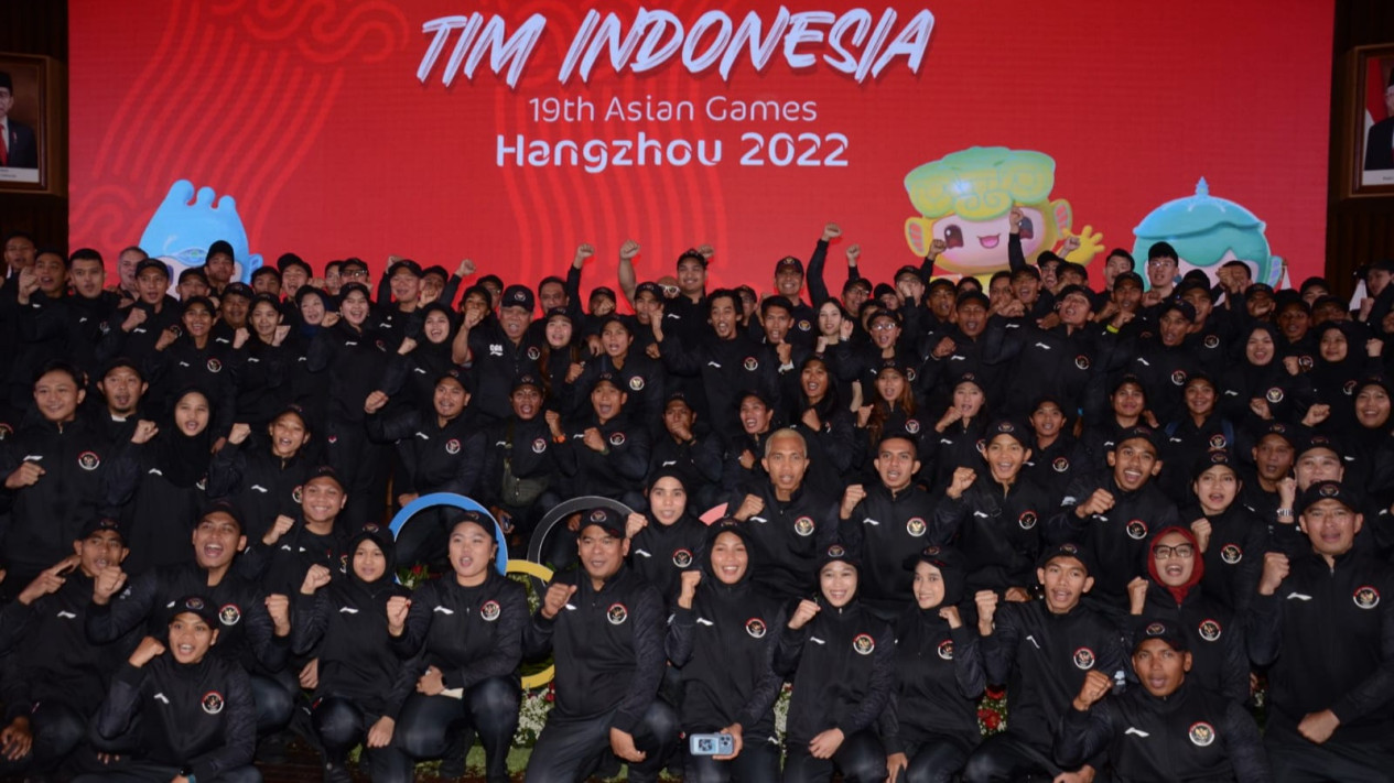 Jokowi soal Target di Asian Games 2022: Saya Minta Masuk 10 Besar
            - galeri foto
