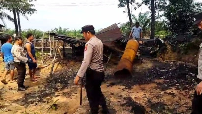 Ratusan Tempat Penyulingan Minyak Ilegal di Musi Banyuasin Dibongkar Polisi