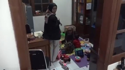 Polda Jatim Beri Pendampingan Psikologis untuk Bocah Korban Colok Mata hingga Buta asal Gresik