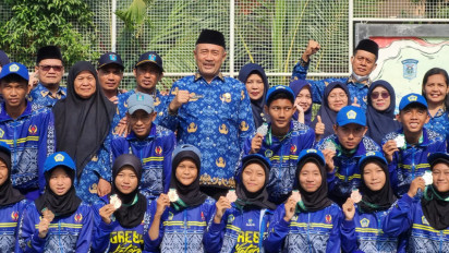 Porprov VIII Jatim 2023, Pelajar di Gresik Berhasil Raih Gelar Emas Putra-Putri Hockey Indoor