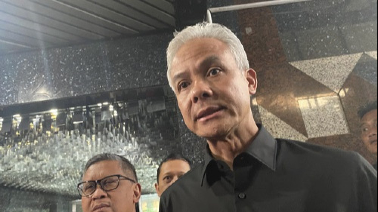 Ganjar Pranowo Sebut Ada Peluang Dirinya Duet dengan Prabowo di Pilpres 2024
            - galeri foto