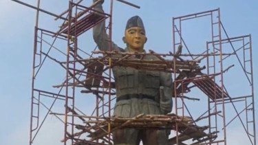 Viral Patung Bung Karno di Banyuasin Tak Mirip, Warganet: Kirain Kim Jong Un