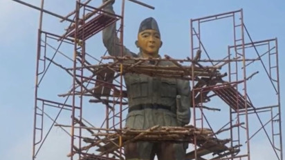 Viral Patung Bung Karno di Banyuasin Tak Mirip, Warganet: Kirain Kim Jong Un