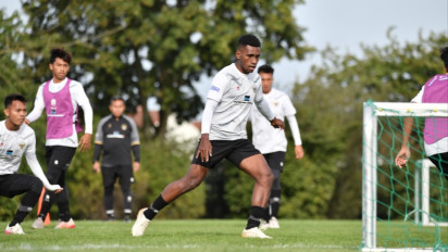 Kapten Tim U-17 Indonesia Menyampaikan Kabar Terkini dari Lapangan Latihan Borussia Moenchengladbach, Iqbal Gwijangge: …