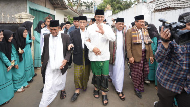 Silaturahmi ke Ponpes Syamsul âUlum Sukabumi, Anies Didoakan Jadi Presiden