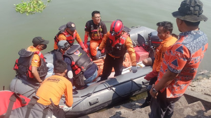 Tinggalkan Motor dan Barang Berharga, Wanita Cantik Asal Nganjuk Ditemukan Tewas Tenggelam