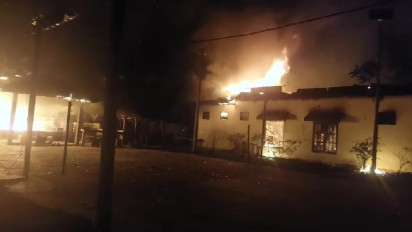 Perjanjian Tidak Ditepati, Massa Bakar Kantor dan Fasilitas Pendidikan Milik Perusahaan Perkebunan Sawit di Seruyan